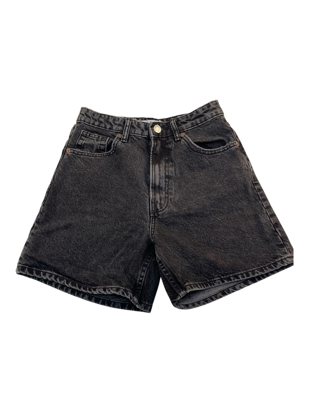 Zara Black High-Waist Mom fit
Denim Shorts Women’s size 4